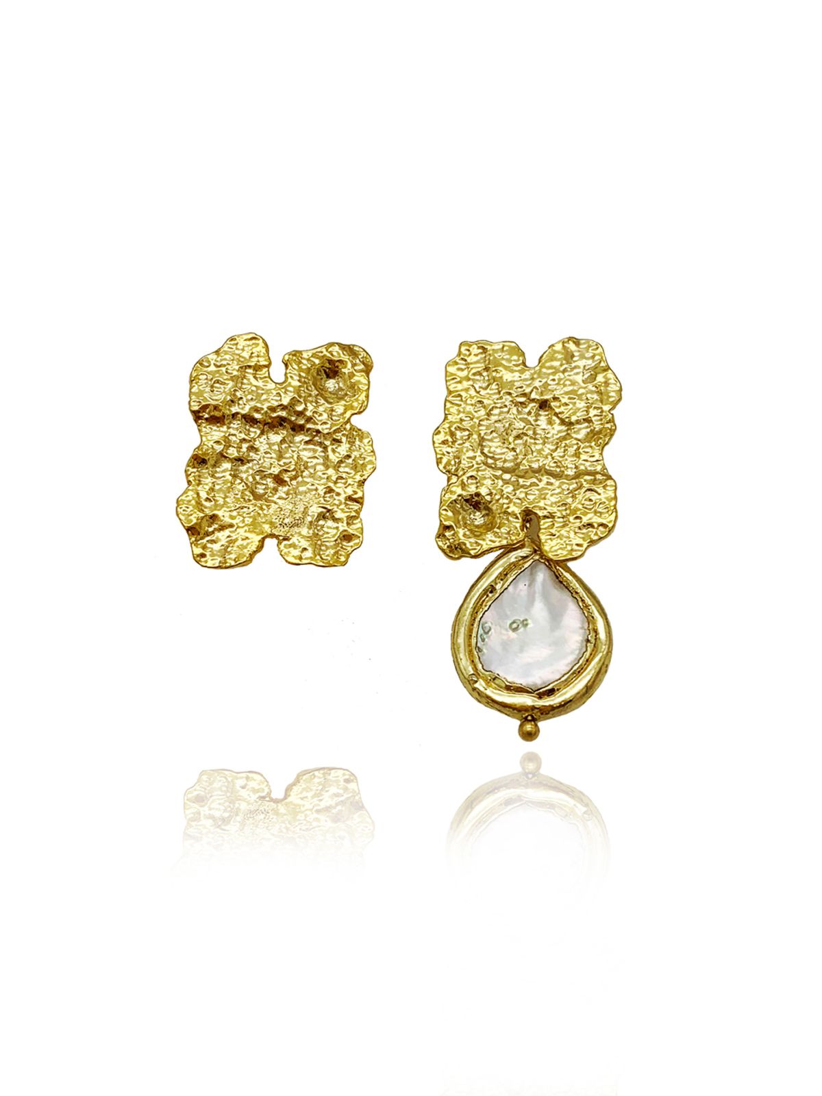 오키디루포(OCCHI DI LUPO) Rhea mother of pearl earring