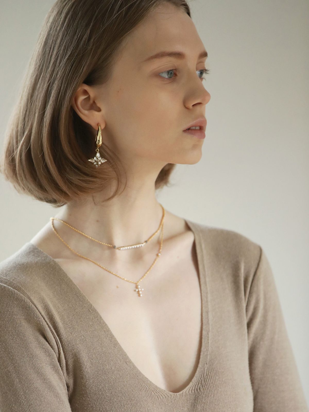 오키디루포(OCCHI DI LUPO) Miiche Cross pearl necklace