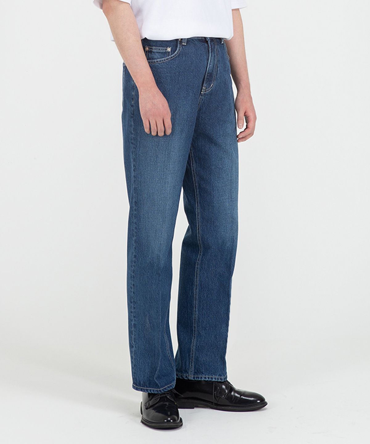 브랜디드(BRANDED) 51004 HISHITOMO COLLECTION MIDDLE BLUE JEANS [RELAX STRAIGHT]