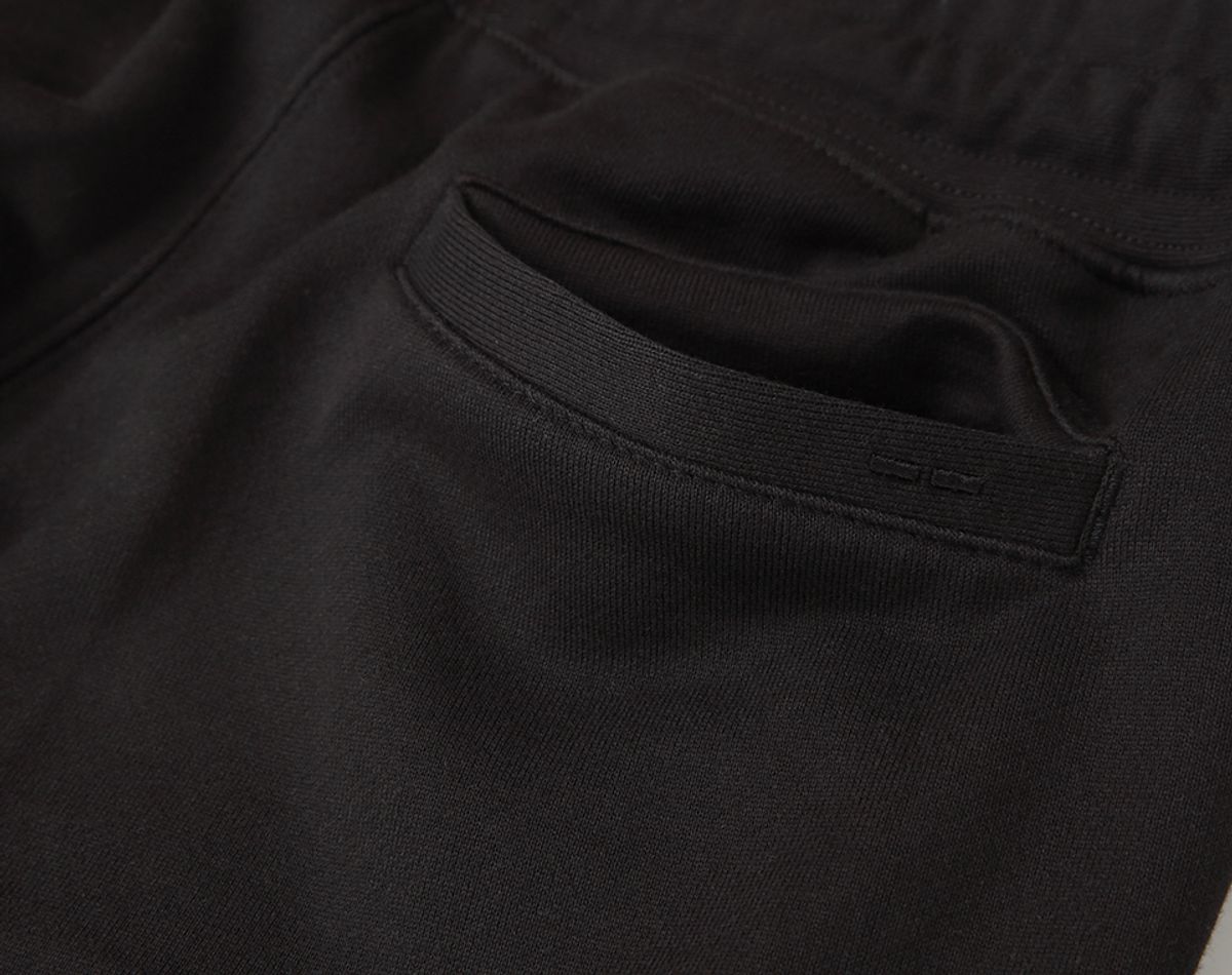 호웨어(HOWEAR) [Cozy Skin] SHORTS - BLACK