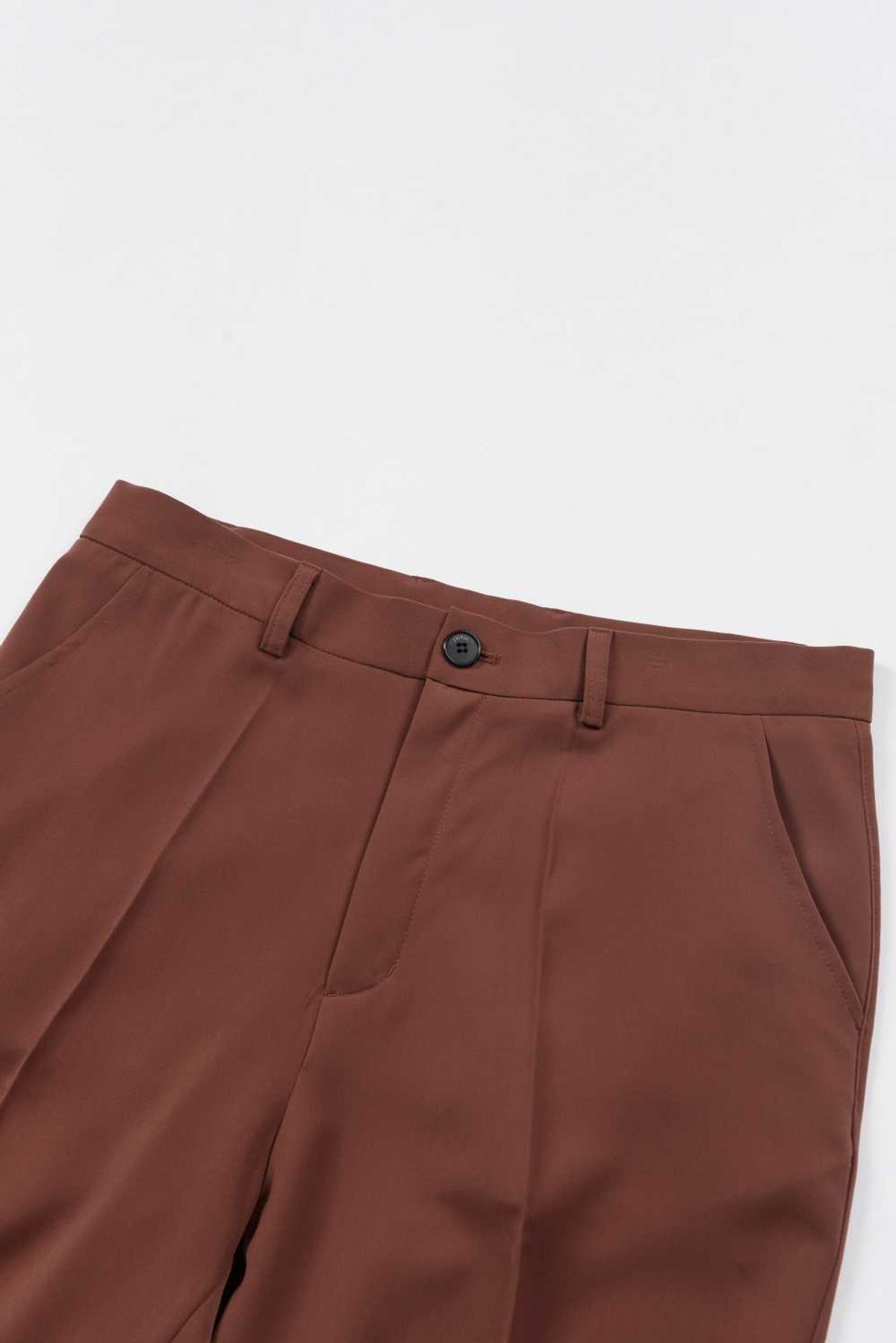 261이유아이(261EUI) LINE SLACKS BROWN