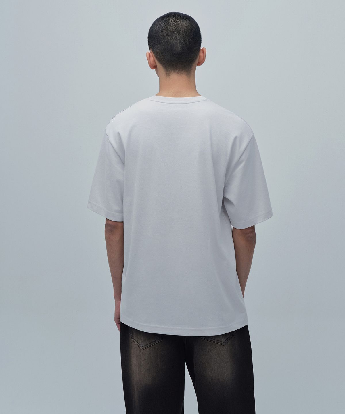 무신사 스탠다드(MUSINSA STANDARD) [쿨탠다드] 릴렉스 핏 크루 넥 티셔츠 [애쉬 그레이]