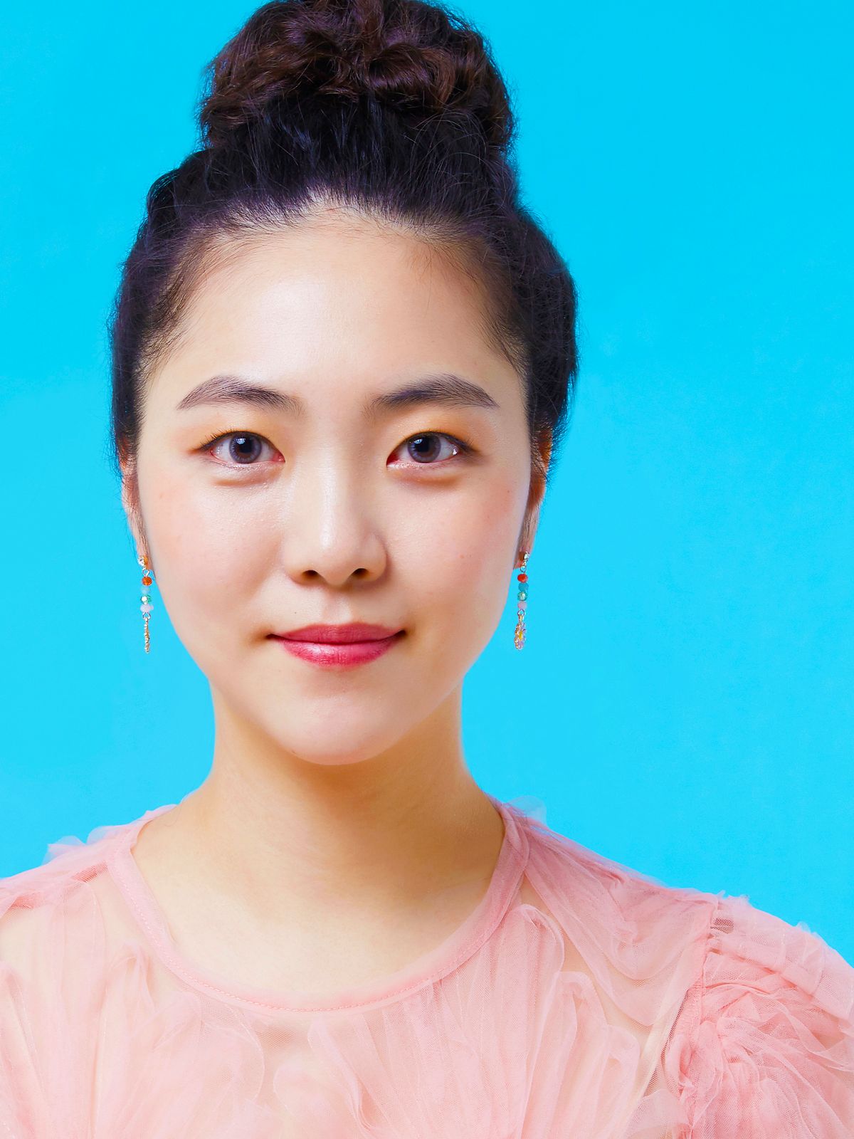 레이지앤크레이지(LAZY N CRAZY) 데이지 크리스탈 미니드롭 귀걸이 (2칼라)