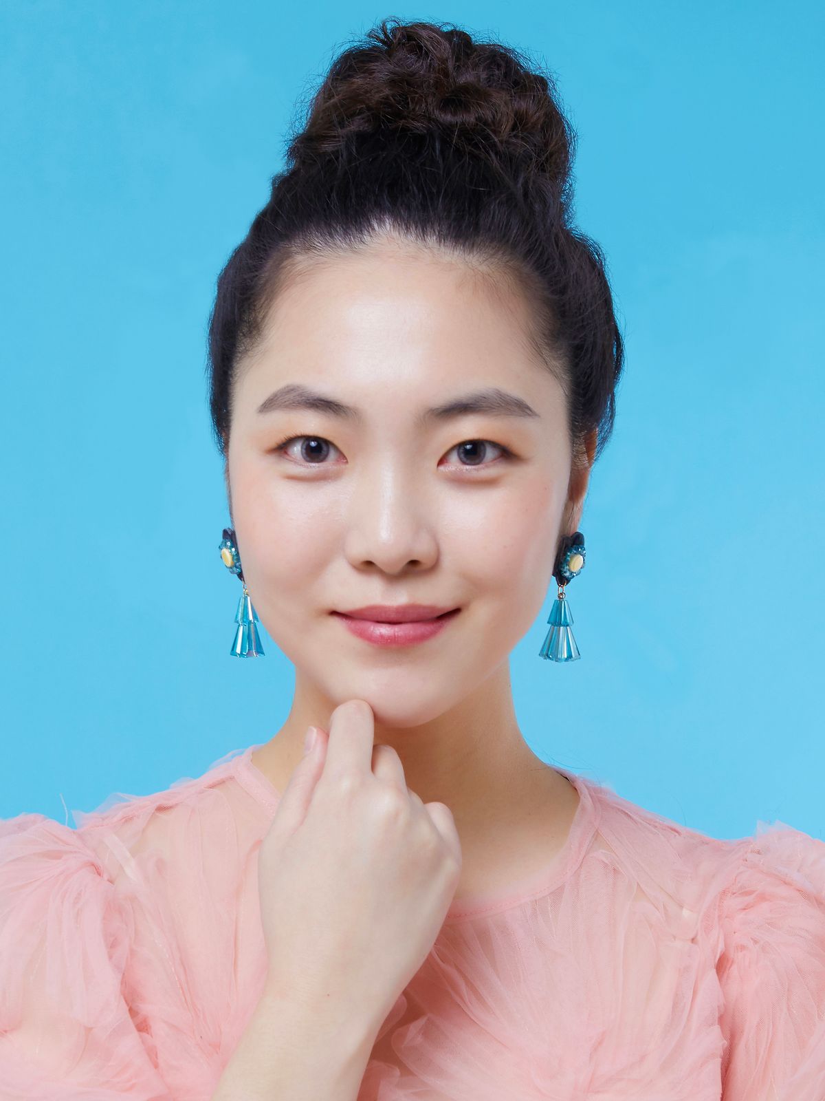 레이지앤크레이지(LAZY N CRAZY) 블루 꽃 송치 크리스탈 귀걸이