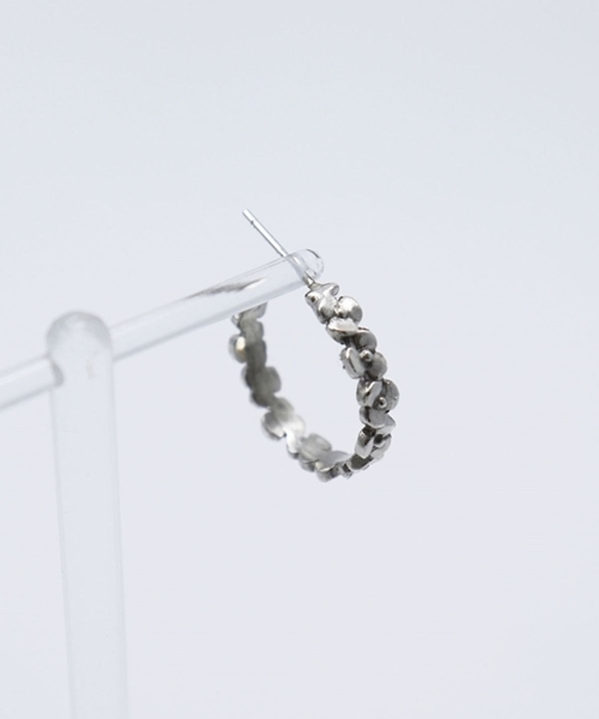 봉보(BONBEAU) Camellia simple Earrings 까멜리아 은침 심플 귀걸이