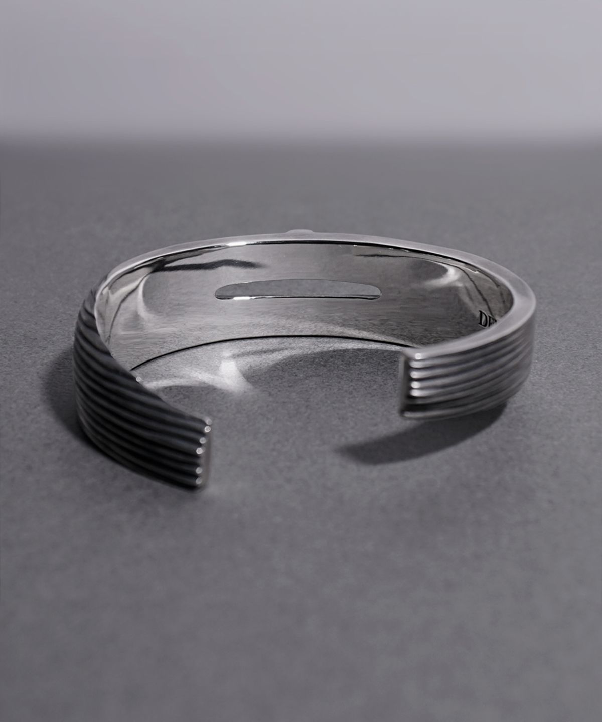 갓제이크(GODJAKE) [DEVOURED] GIVE UP BRACELET