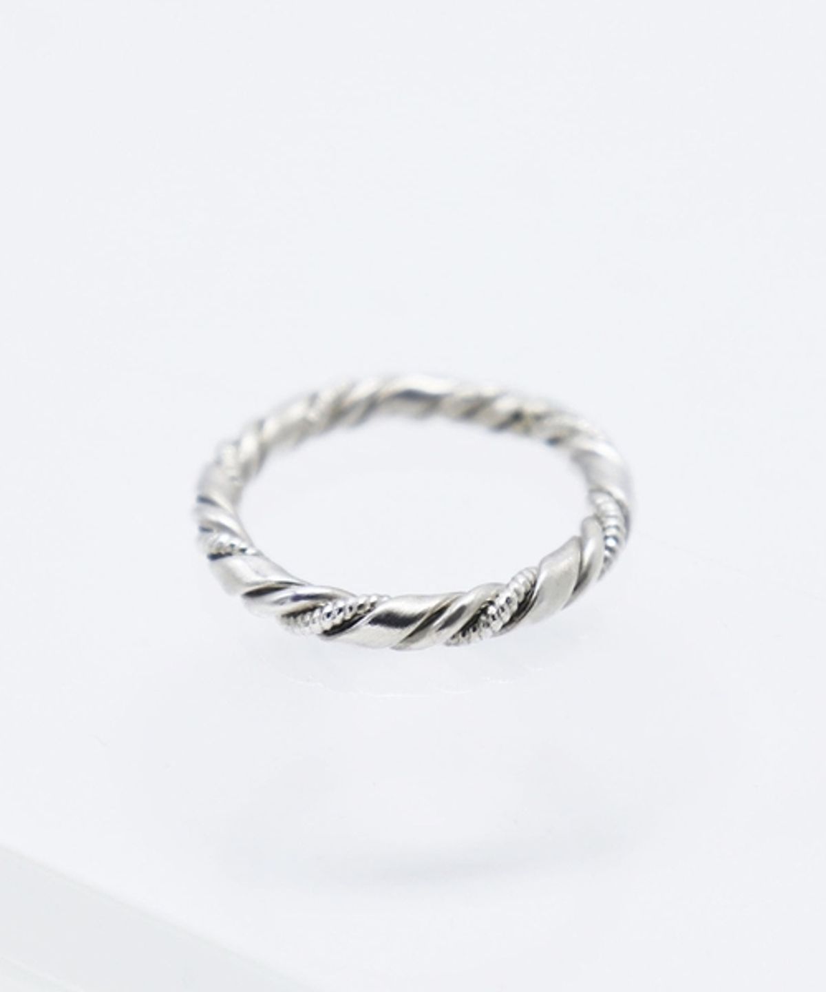봉보(BONBEAU) Merry bold twist Ring 볼드링 꼬임반지