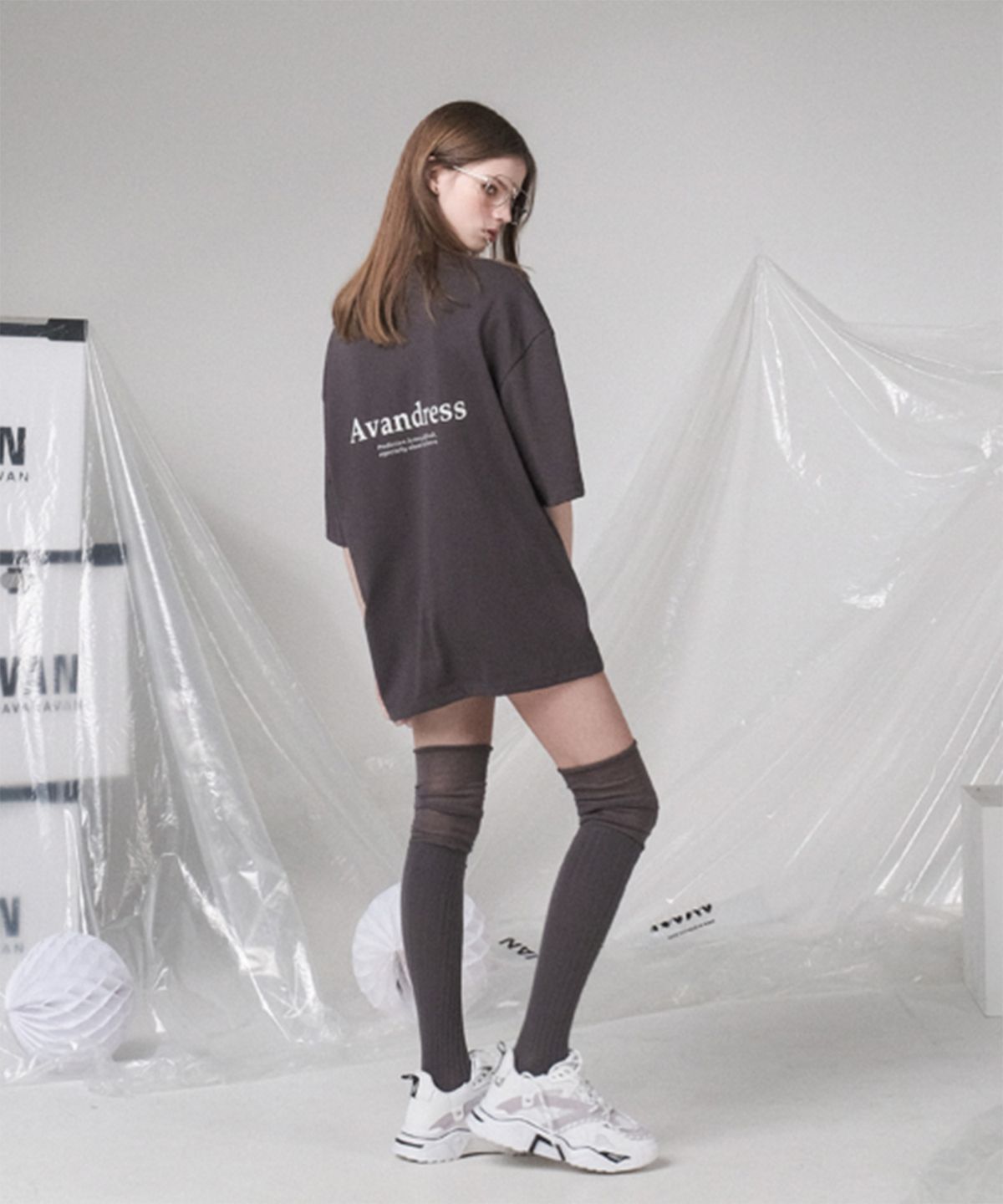 어반드레스(AVANDRESS) MINI LAUREL T-SHIRT - 5COL