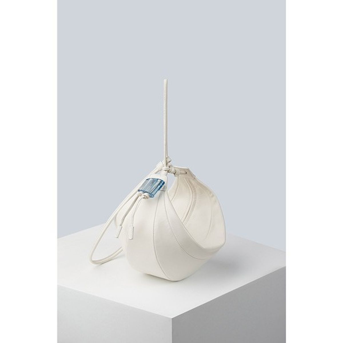 아카이브앱크(ARCHIVEPKE) Fling bag(My clean bed)_OVBAX26002WHT