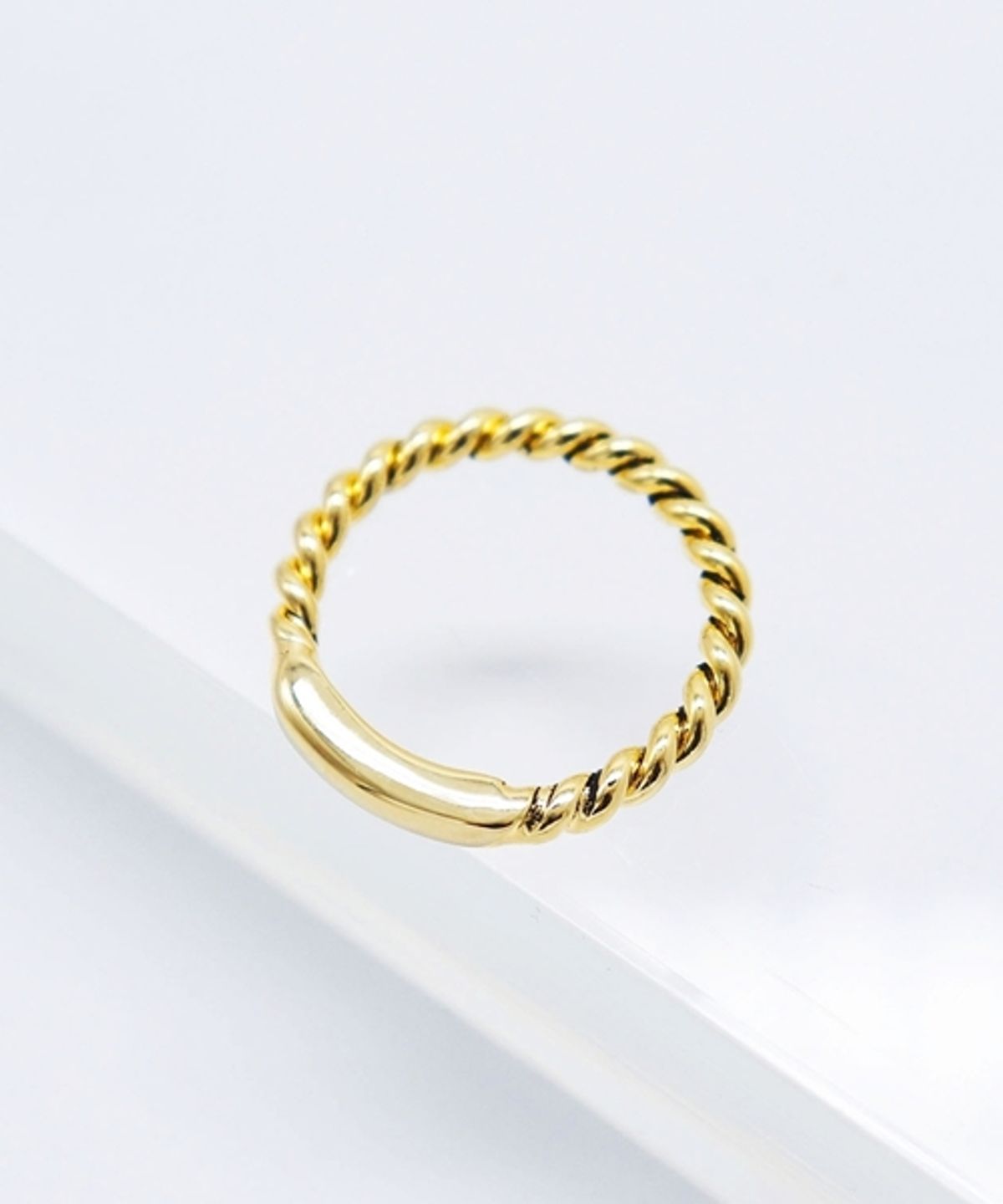 봉보(BONBEAU) Carry initial twist Ring 볼드 꼬임 이니셜 각인 반지