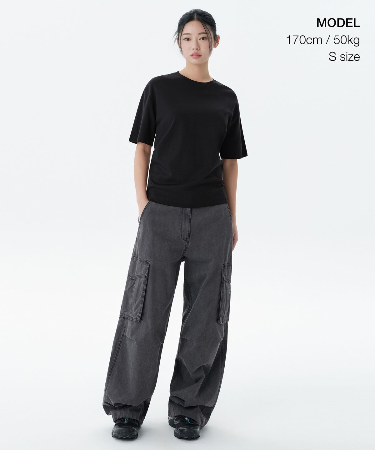 무신사 스탠다드 우먼(MUSINSA STANDARD WOMAN) 우먼즈 릴렉스 핏 크루 넥 티셔츠 [블랙]