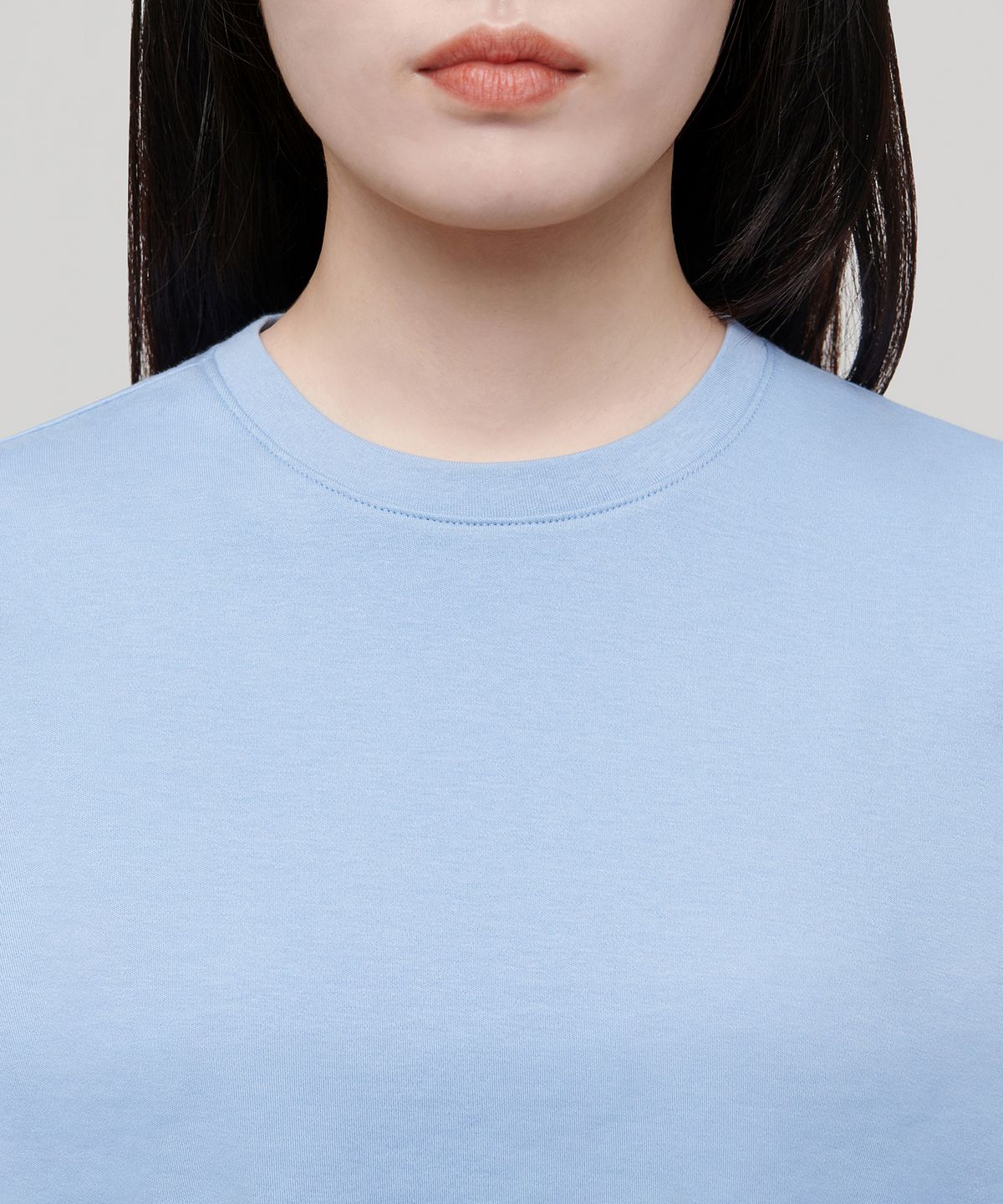 무신사 스탠다드 우먼(MUSINSA STANDARD WOMAN) 우먼즈 크루 넥 크롭 티셔츠 [스카이 블루]
