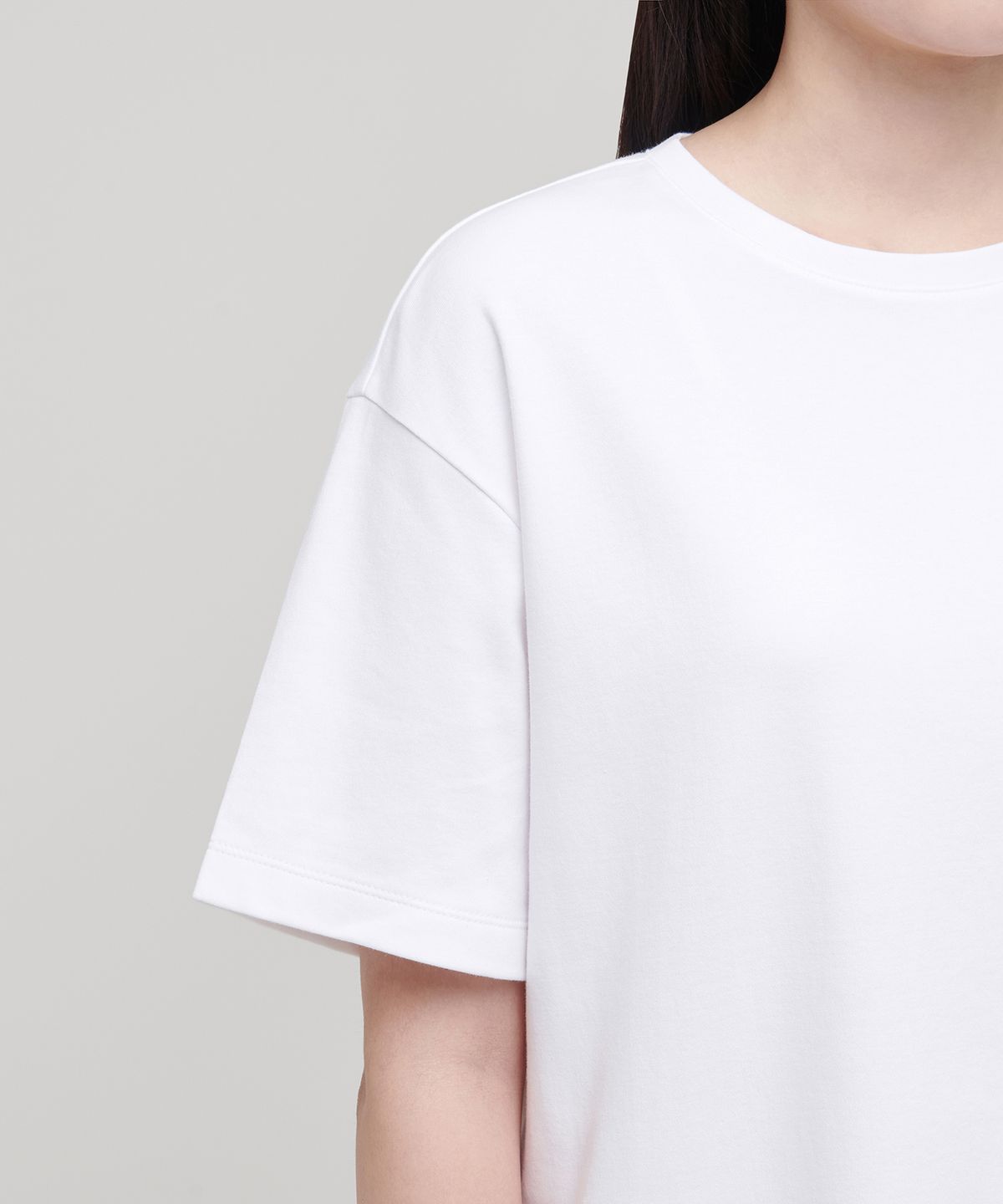 무신사 스탠다드 우먼(MUSINSA STANDARD WOMAN) 우먼즈 크루 넥 티셔츠 드레스 [화이트]