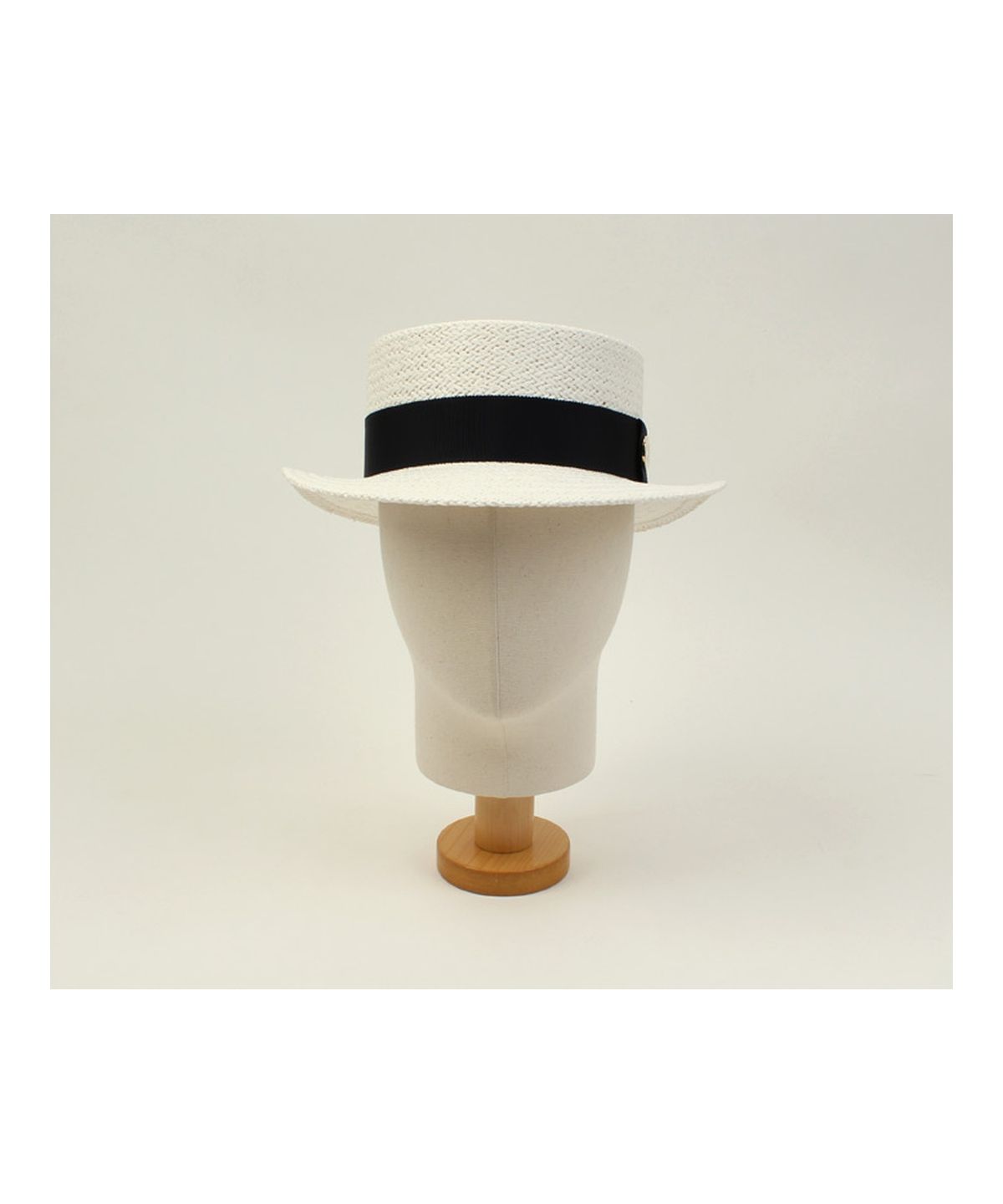 유니버셜 케미스트리(UNIVERSAL CHEMISTRY) White Flat Short Panama Hat 파나마햇