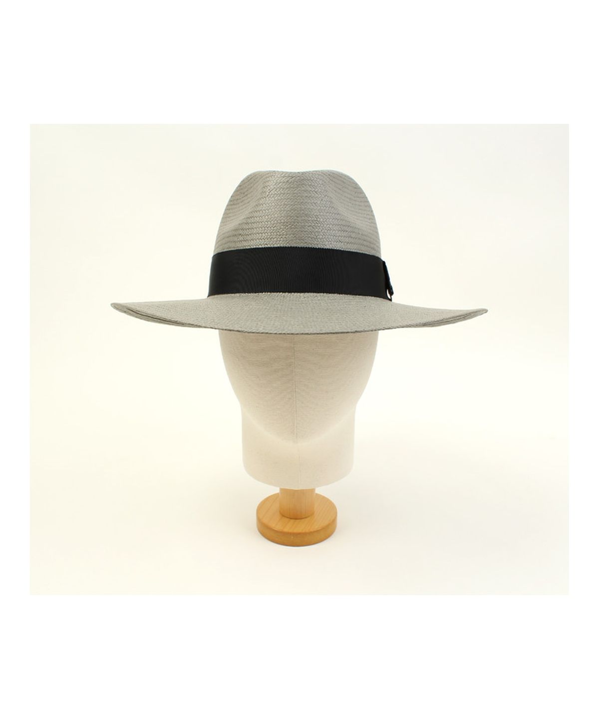 유니버셜 케미스트리(UNIVERSAL CHEMISTRY) Gray Long Summer Fedora 파나마햇