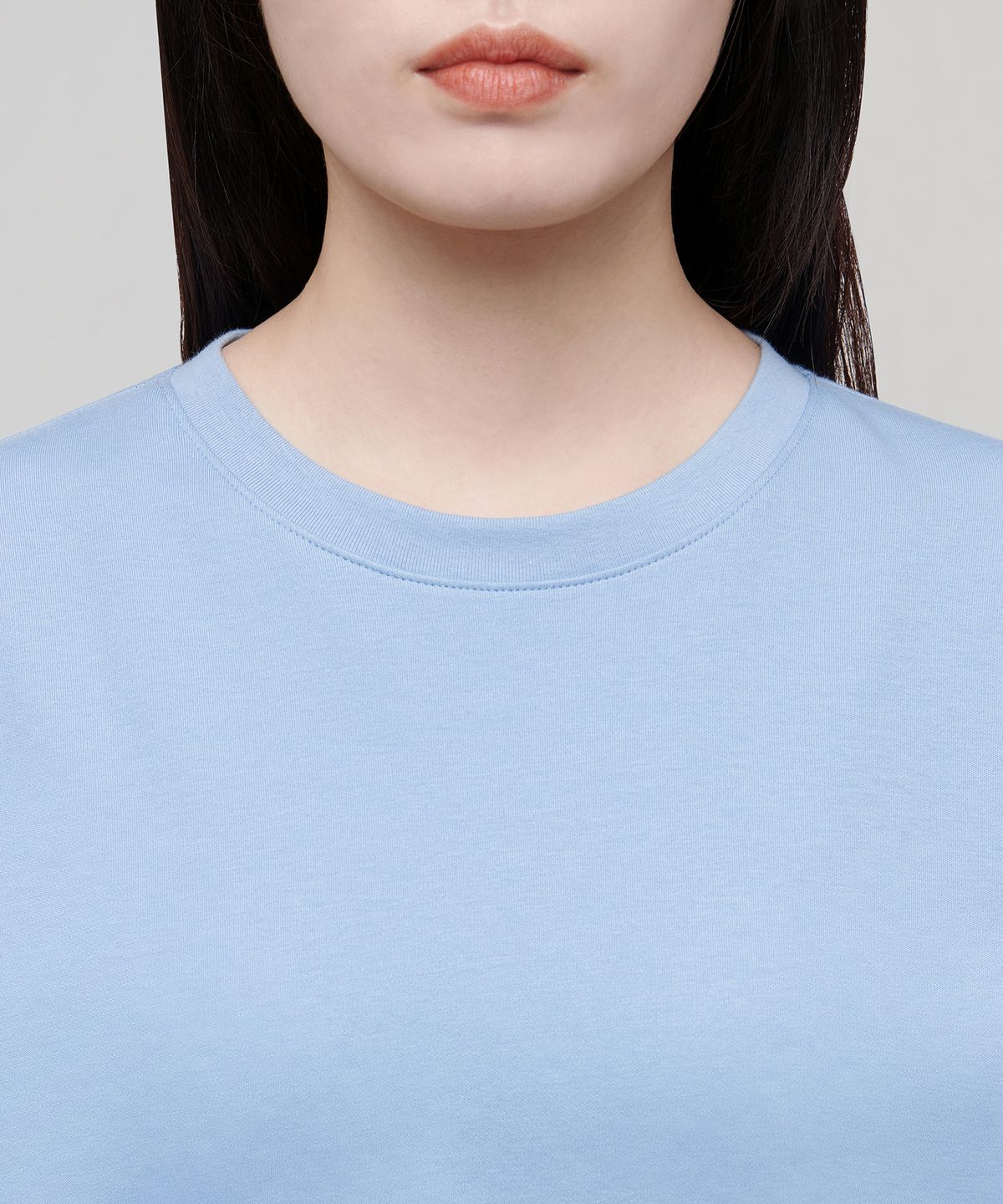 무신사 스탠다드 우먼(MUSINSA STANDARD WOMAN) 우먼즈 릴렉스 핏 크루 넥 티셔츠 [스카이 블루]