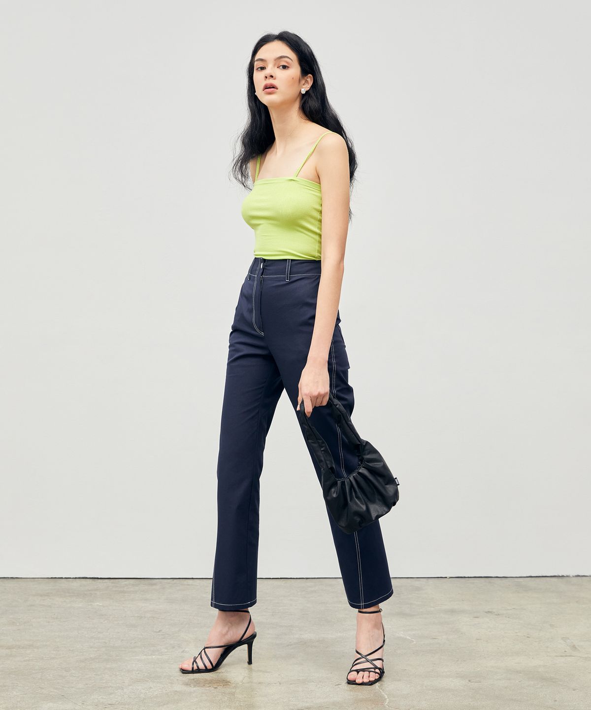 온느(ONNE) Soft Camisole Tank Lime