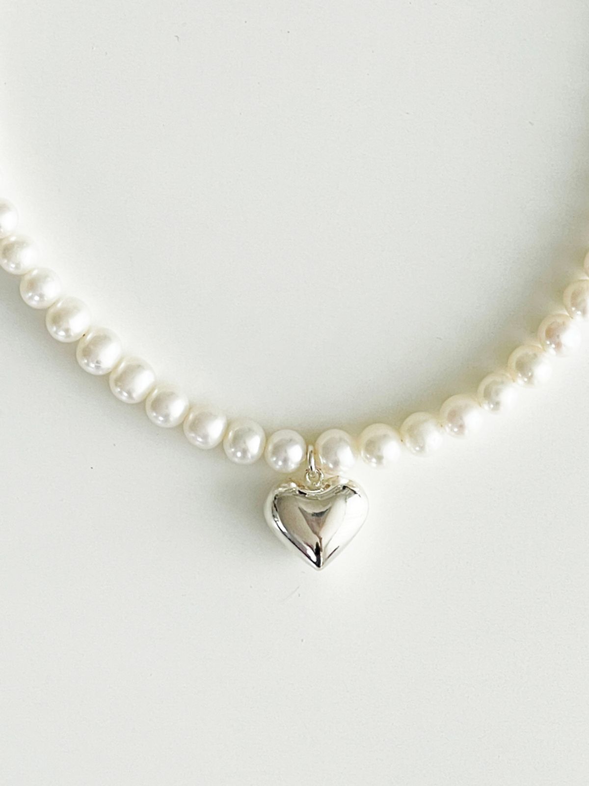 엘리오나(ELYONA) Silver Heart Pearl Chocker