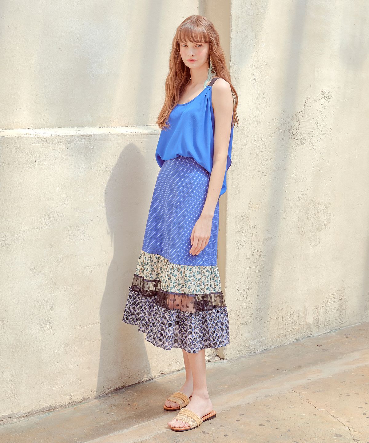 에트몽(ETMON) Back Overlap Blouse  Blue