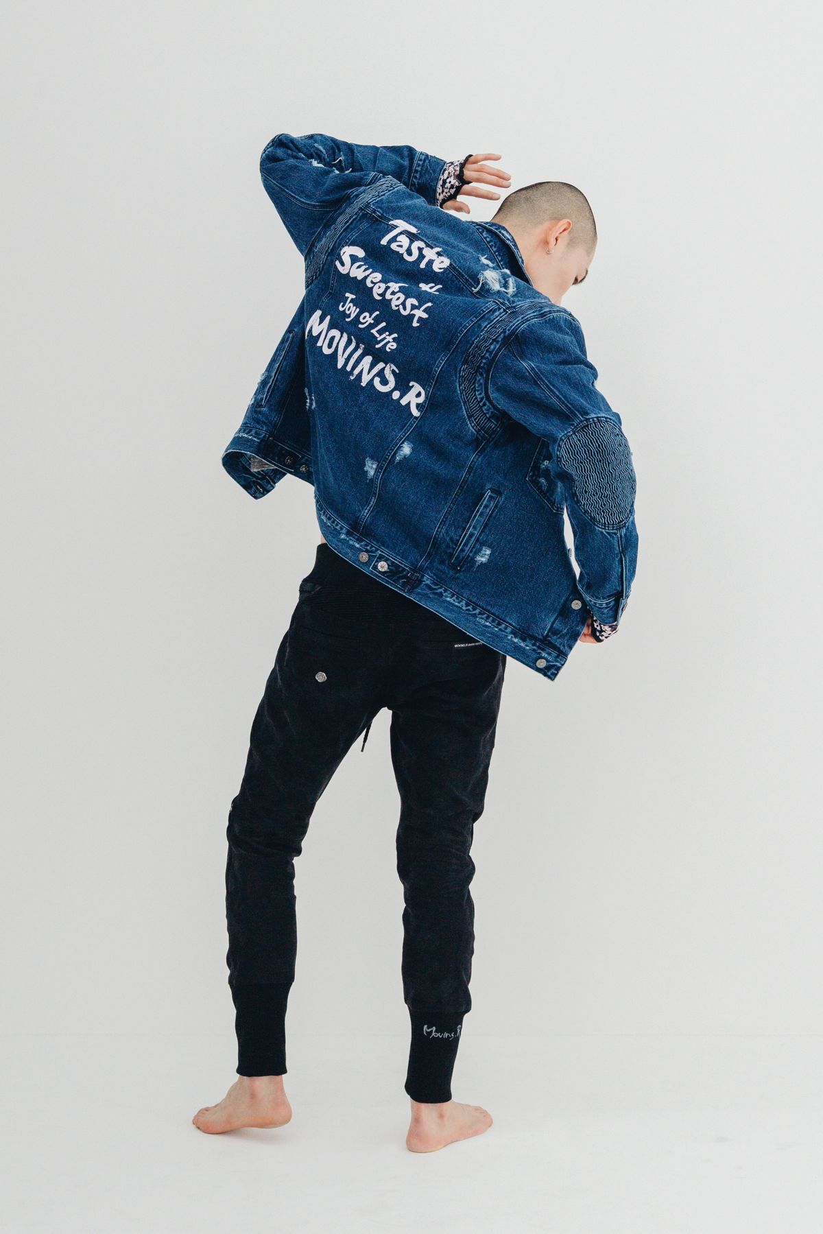 모빈스알(MOVINS.R) (블랙카모)AURA RELAXED DENIM PANTS