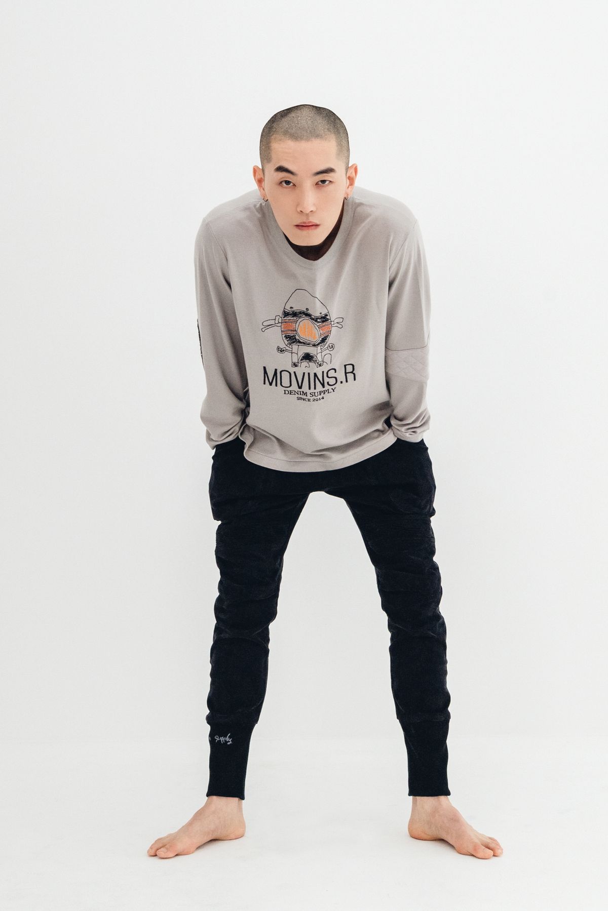 모빈스알(MOVINS.R) (블랙카모)AURA RELAXED DENIM PANTS