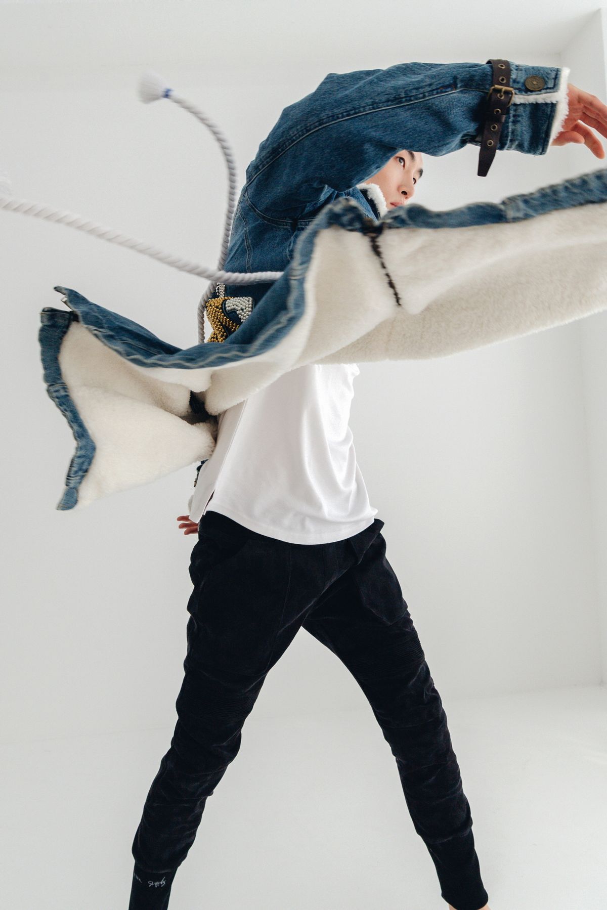 모빈스알(MOVINS.R) (블랙카모)AURA RELAXED DENIM PANTS