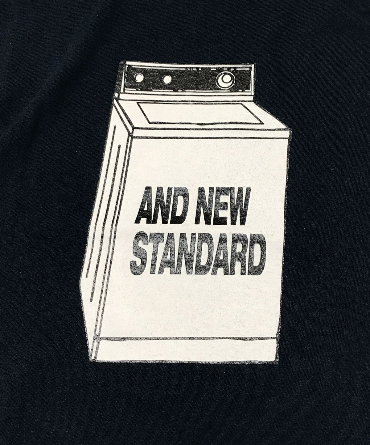 앤드 뉴스탠다드(AND NEWSTANDARD) 워싱머신 티셔츠 (네이비)