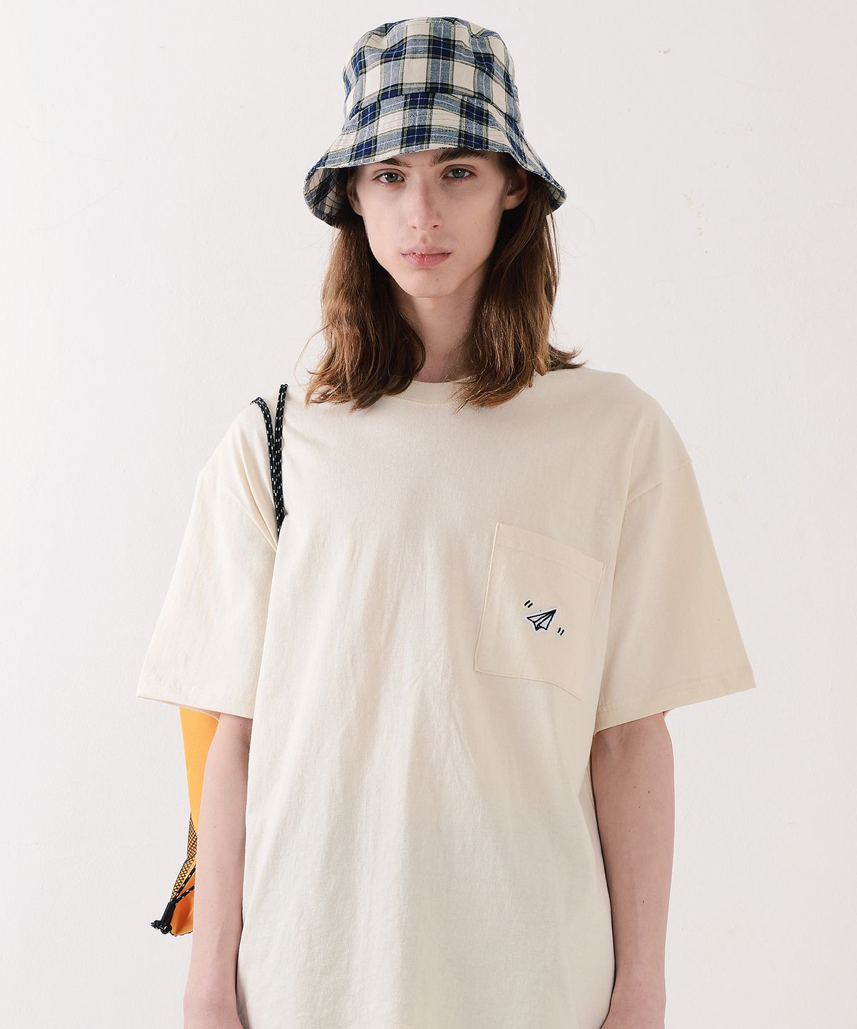 피스메이커(PIECE MAKER) PAPER ICON POCKET TSHIRTS (IVORY)