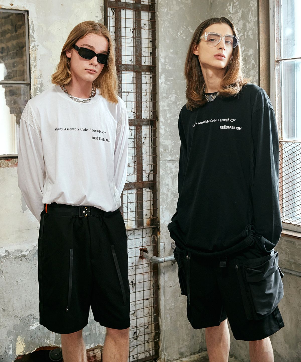 색 스튜디오(SAC STUDIO) PLEATS SIDE LONG SLEEVE BLACK