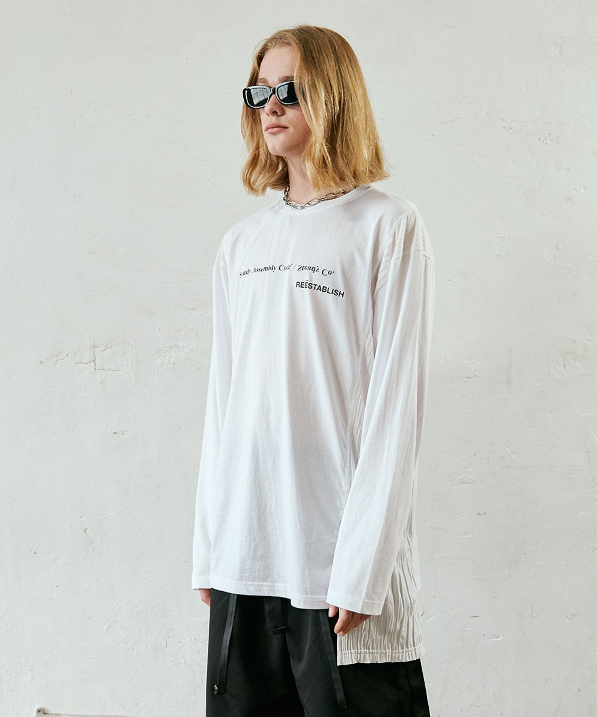 색 스튜디오(SAC STUDIO) PLEATS SIDE LONG SLEEVE WHITE