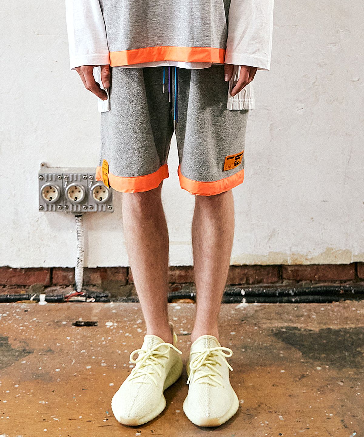색 스튜디오(SAC STUDIO) TERRY COZY SWEAT SHORTS GRAY