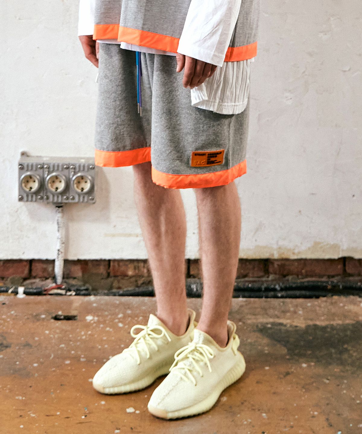 색 스튜디오(SAC STUDIO) TERRY COZY SWEAT SHORTS GRAY