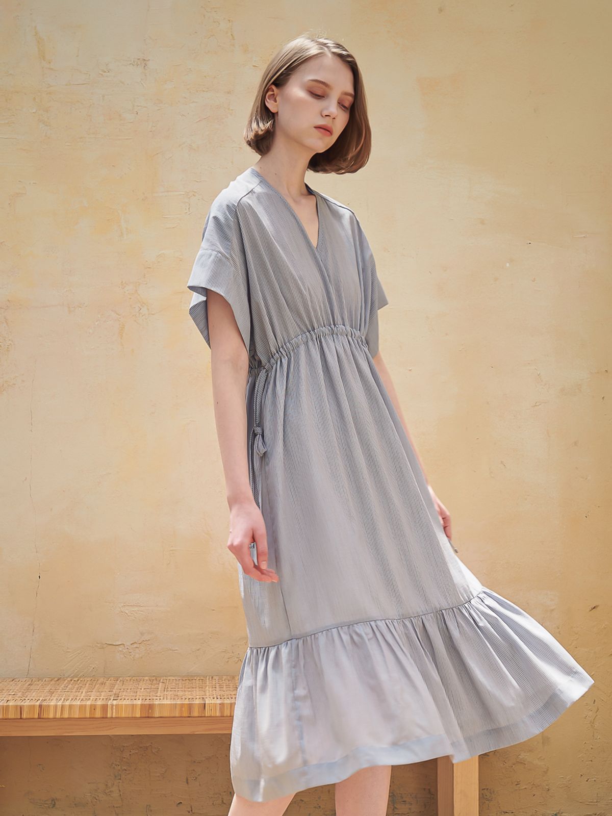 아쿠드(ACUD) V Neck Relaxed Strap One-Piece_Mint