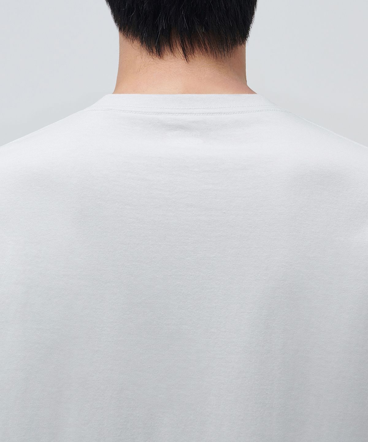 무신사 스탠다드(MUSINSA STANDARD) 베이식 크루 넥 티셔츠 [애쉬 그레이]