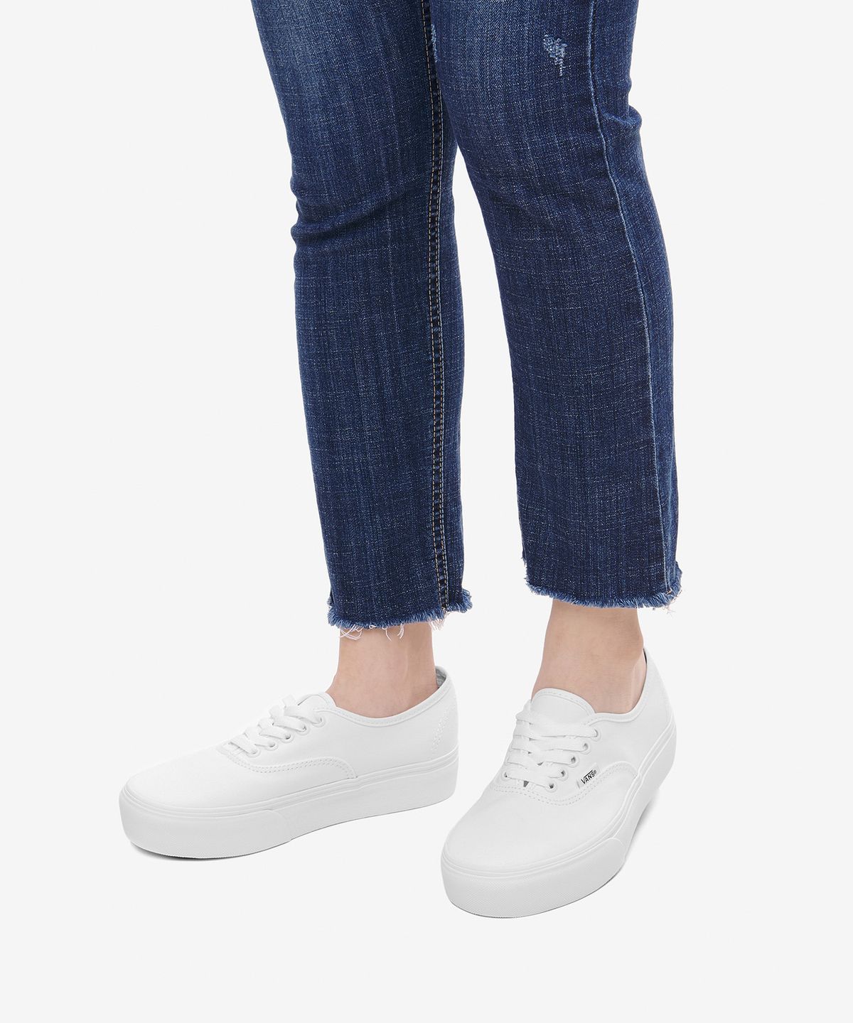 반스(VANS) 어센틱 플랫폼 2.0 - 트루 화이트 / VN0A3AV8W001