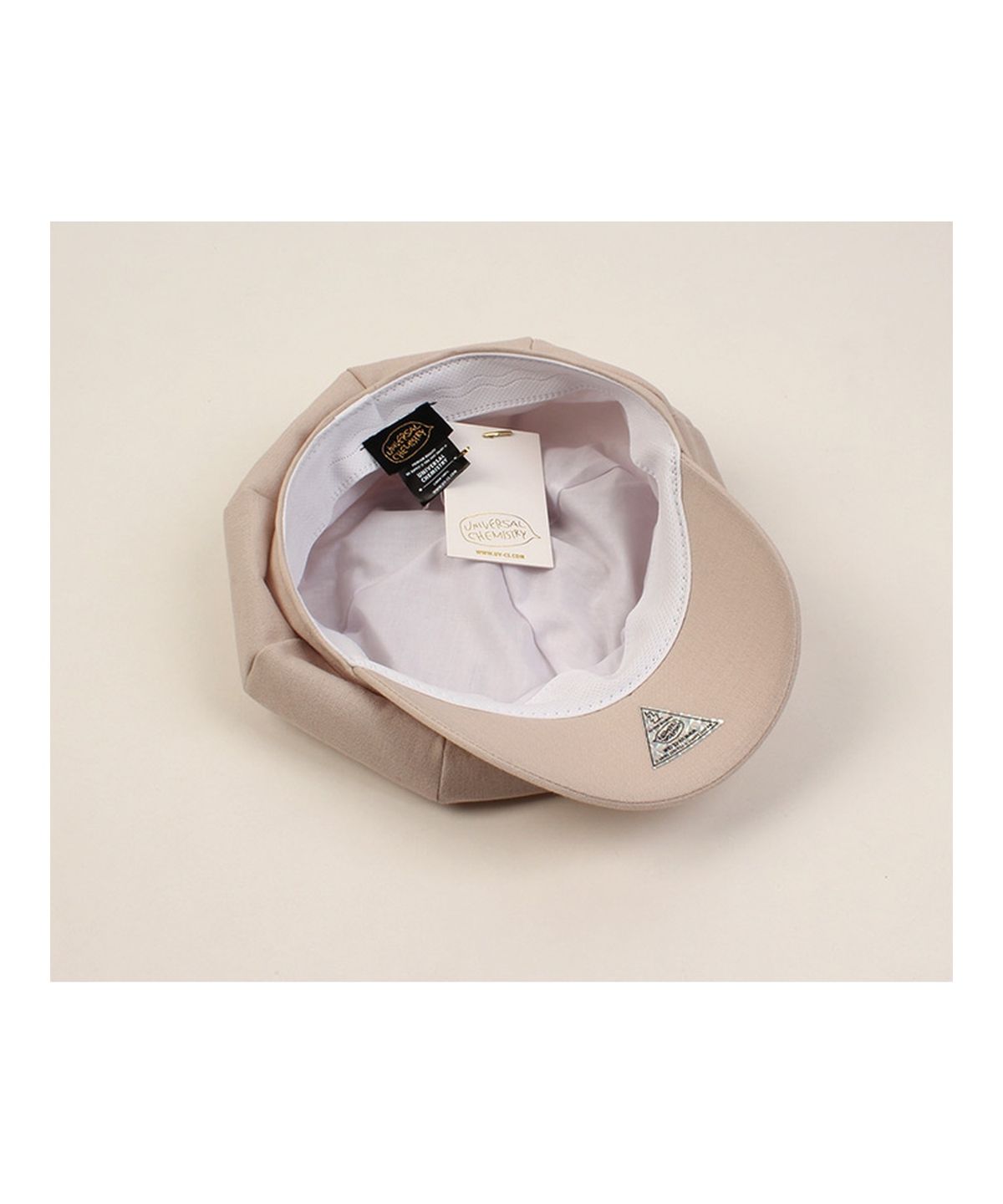 유니버셜 케미스트리(UNIVERSAL CHEMISTRY) Cool Beige Linen Newsboy Cap 린넨뉴스보이캡