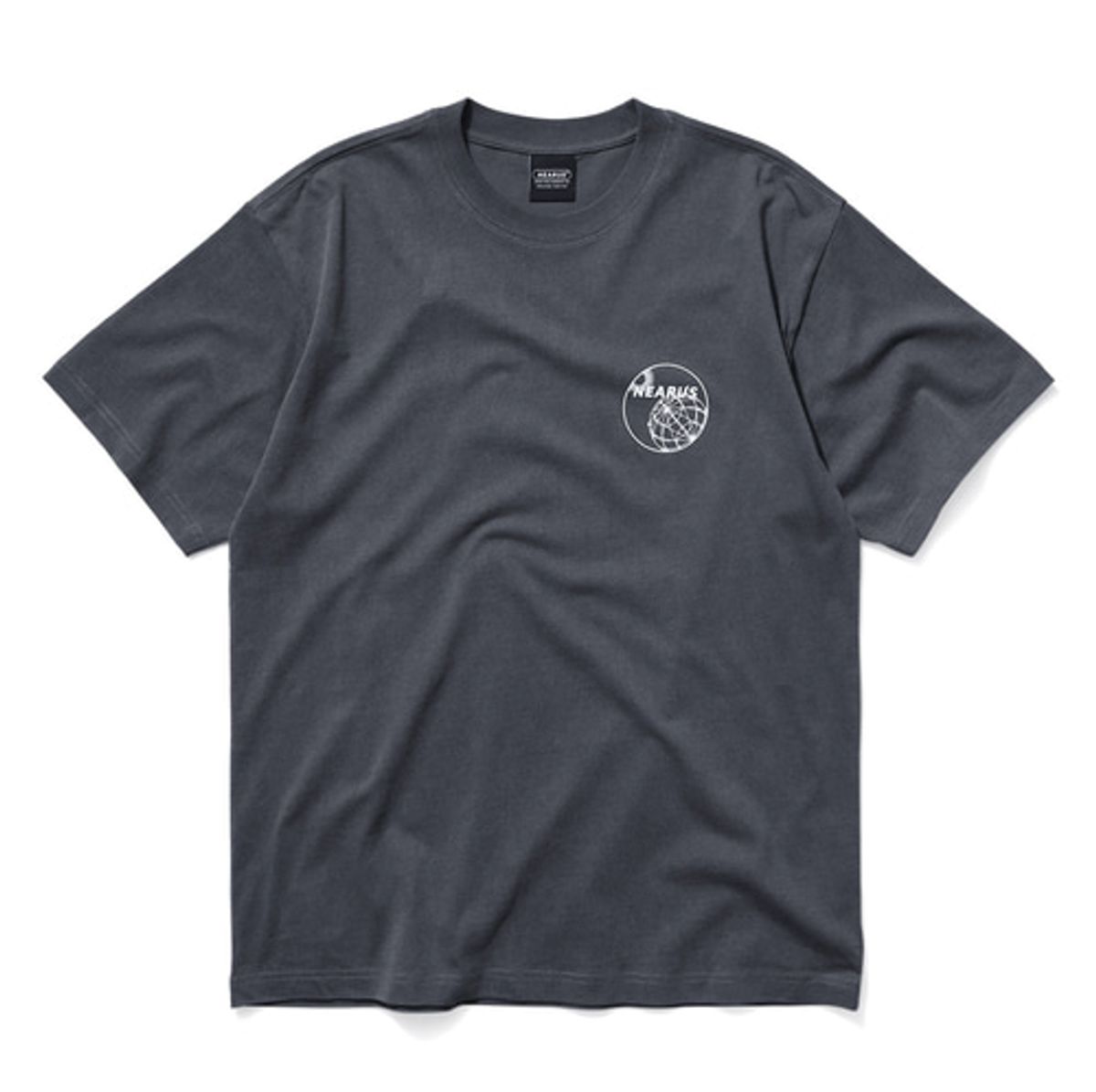 니어러스(NEARUS) 반팔티셔츠PIGMENT EARTH LOGO OVER TEE