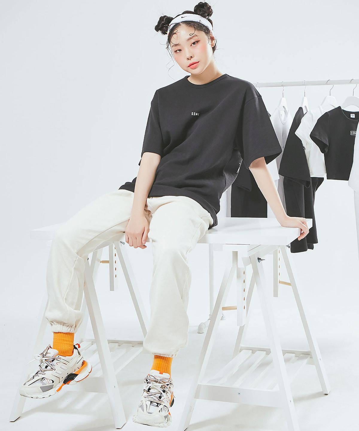 카가미엘(KAGAMI.L) 오버사이즈 스트레이트 라인 티셔츠 블랙