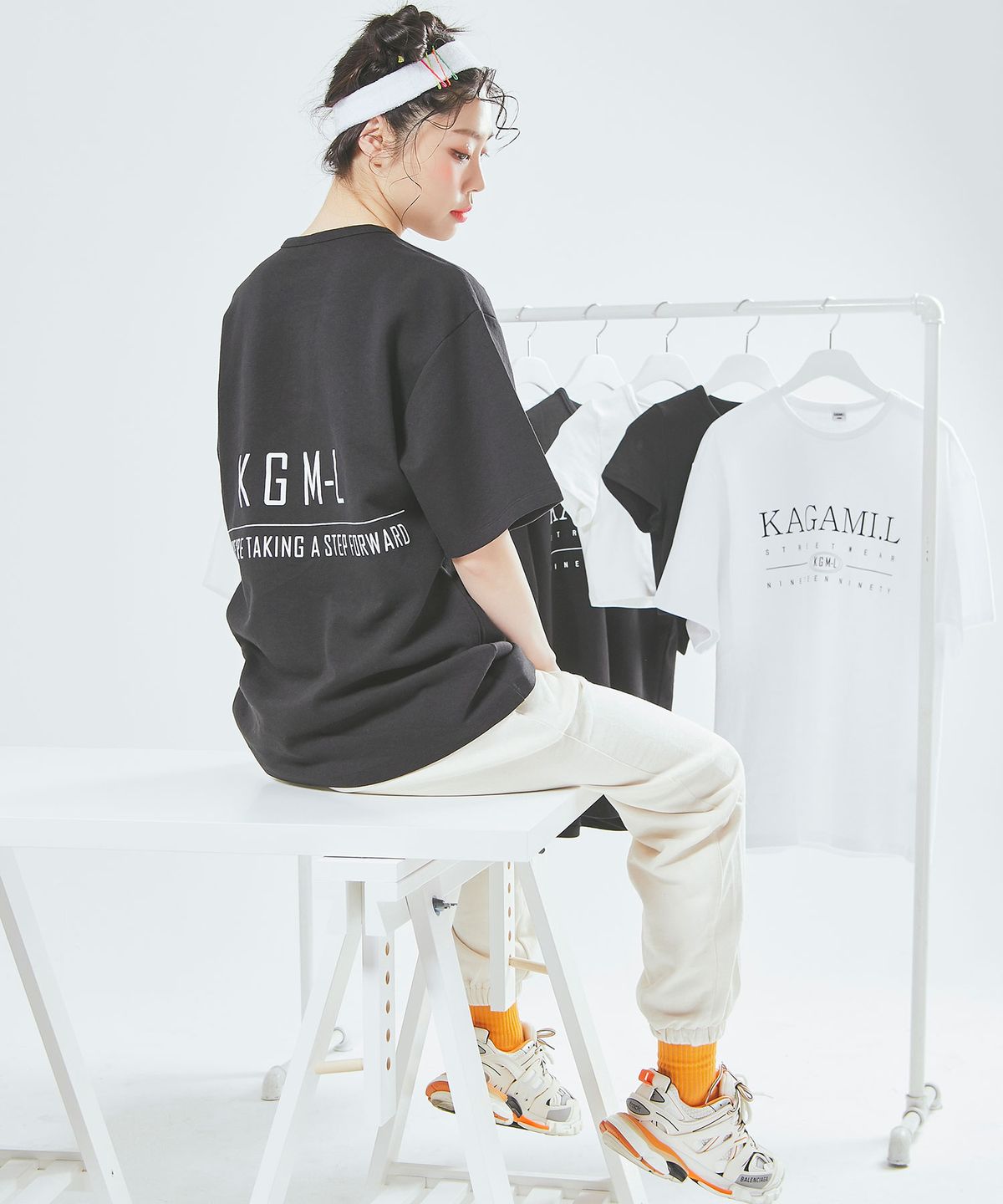 카가미엘(KAGAMI.L) 오버사이즈 스트레이트 라인 티셔츠 블랙