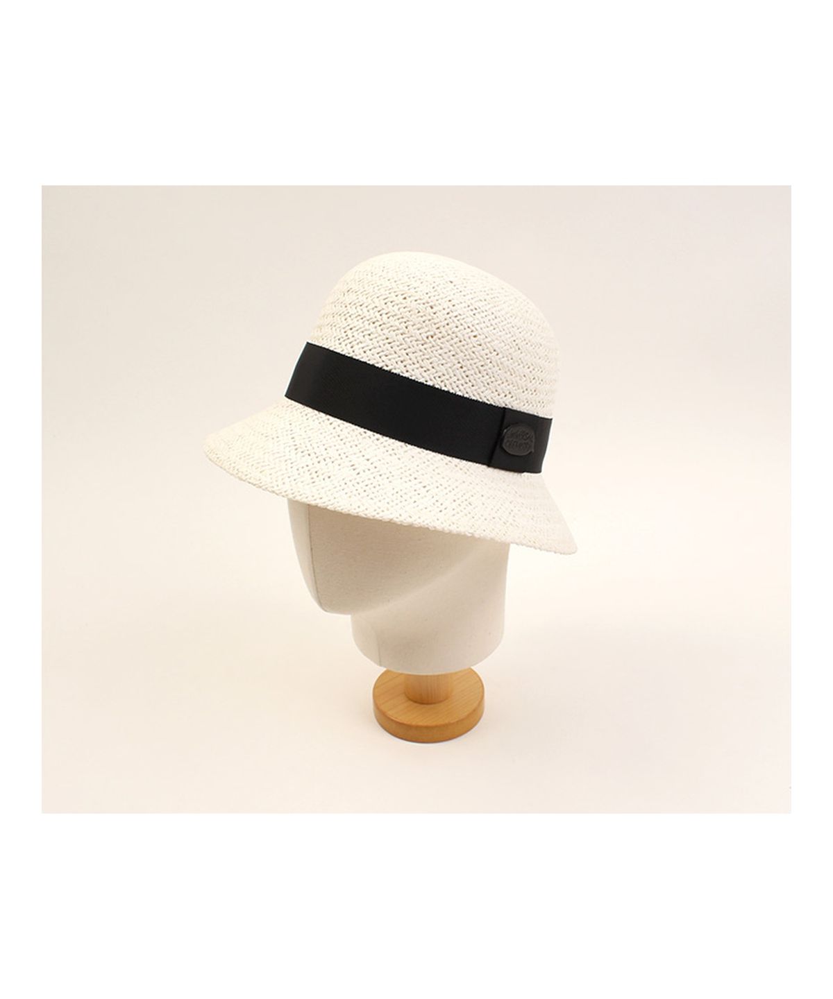 유니버셜 케미스트리(UNIVERSAL CHEMISTRY) Cool White Cloche Hat BK 여름페도라