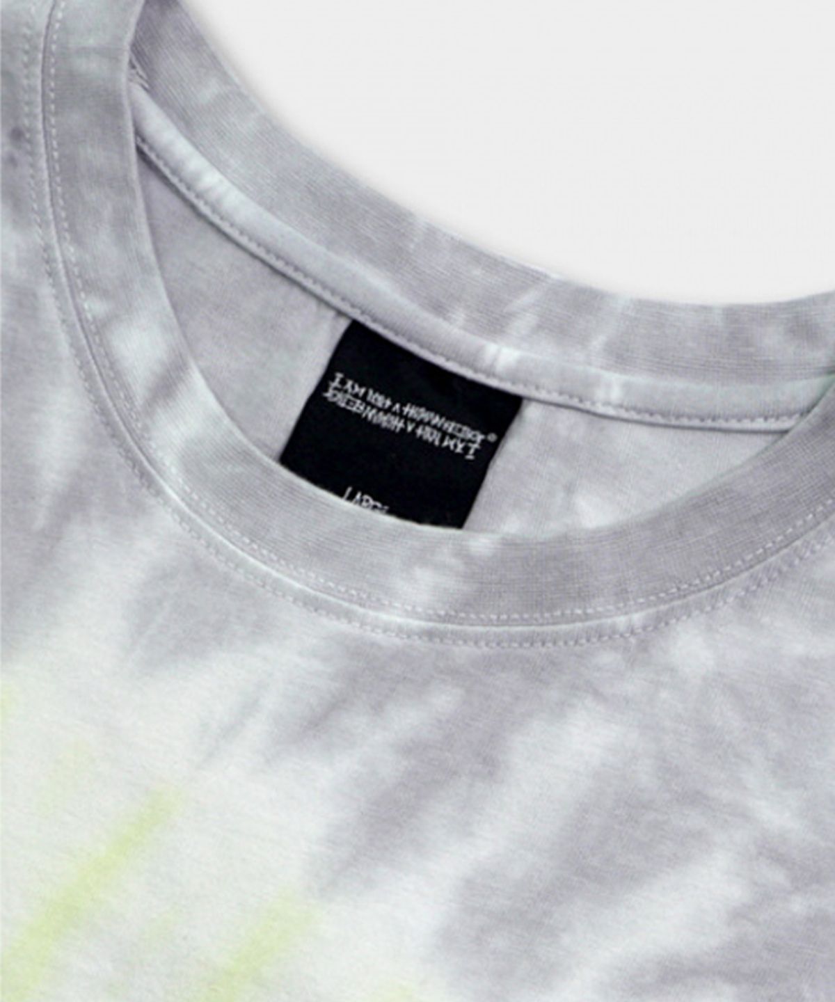 아임낫어휴먼비잉(I AM NOT A HUMAN BEING) TIE-DYE NEON TEE