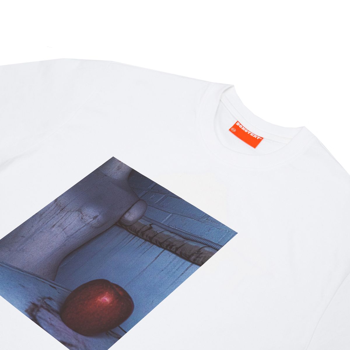 두낱잍(DONOTEAT) HORROR APPLE T-SHIRT