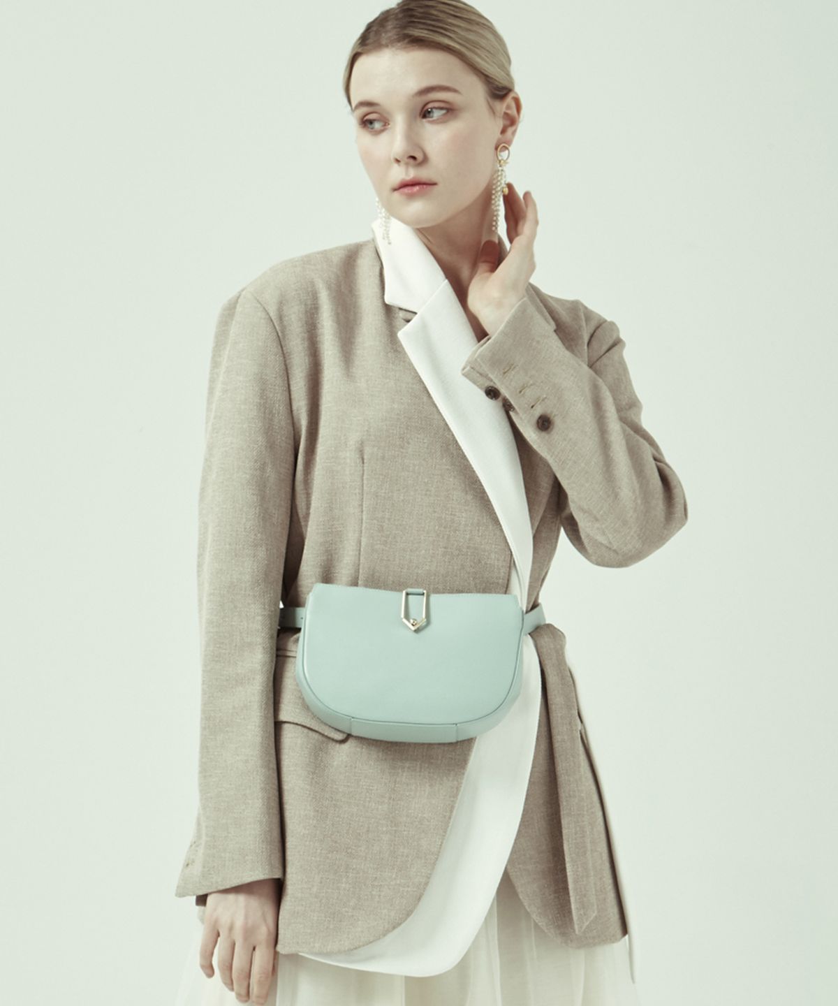 보니블라(BONIBLAH) TOIRE BAG (MINT CREAM)