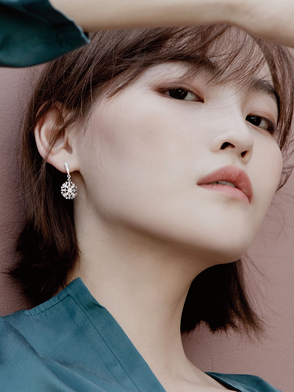 로이데테르(ROIDETER) 엠블럼 귀걸이