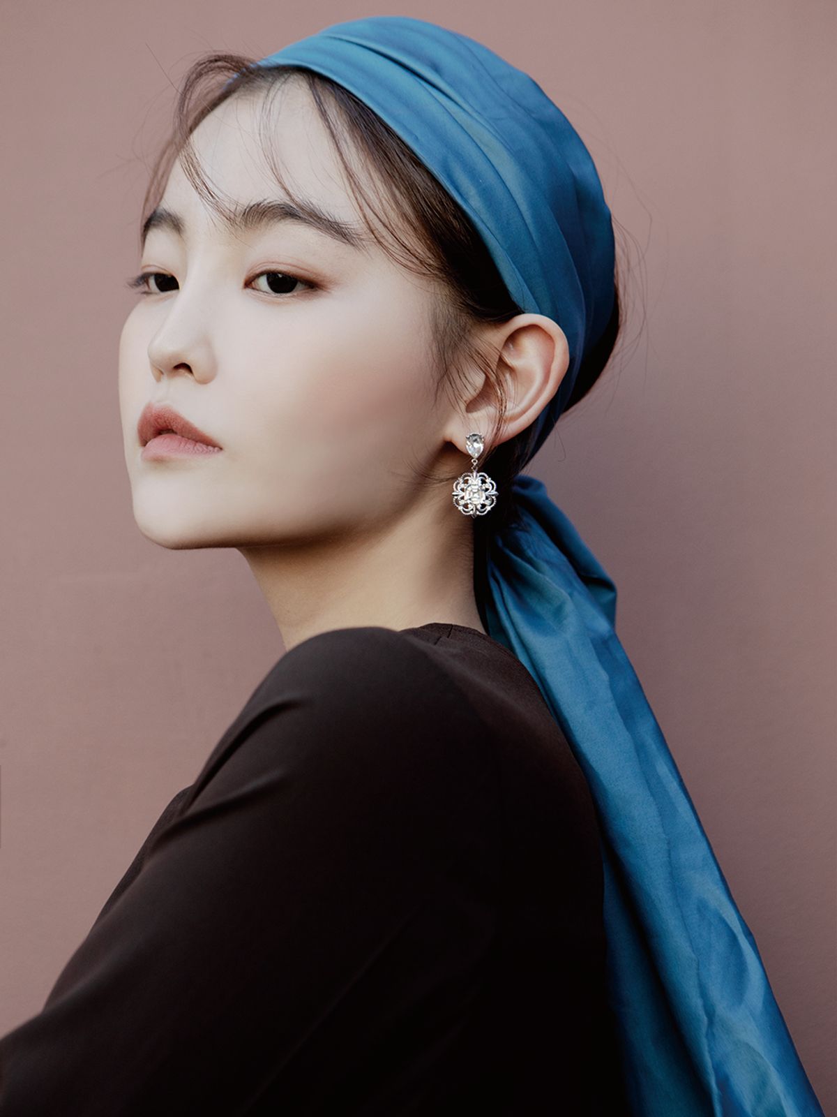 로이데테르(ROIDETER) 피오리 프레임 귀걸이