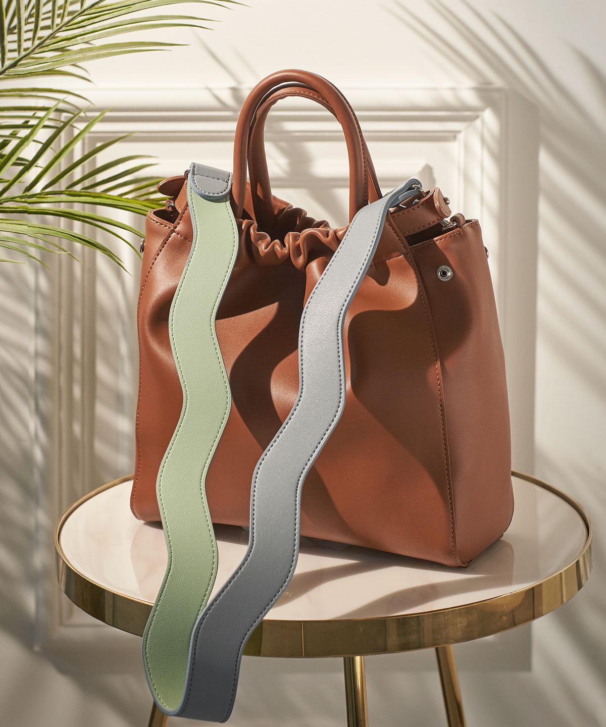 보니블라(BONIBLAH) DOUX BAG (CARMEL BROWN)
