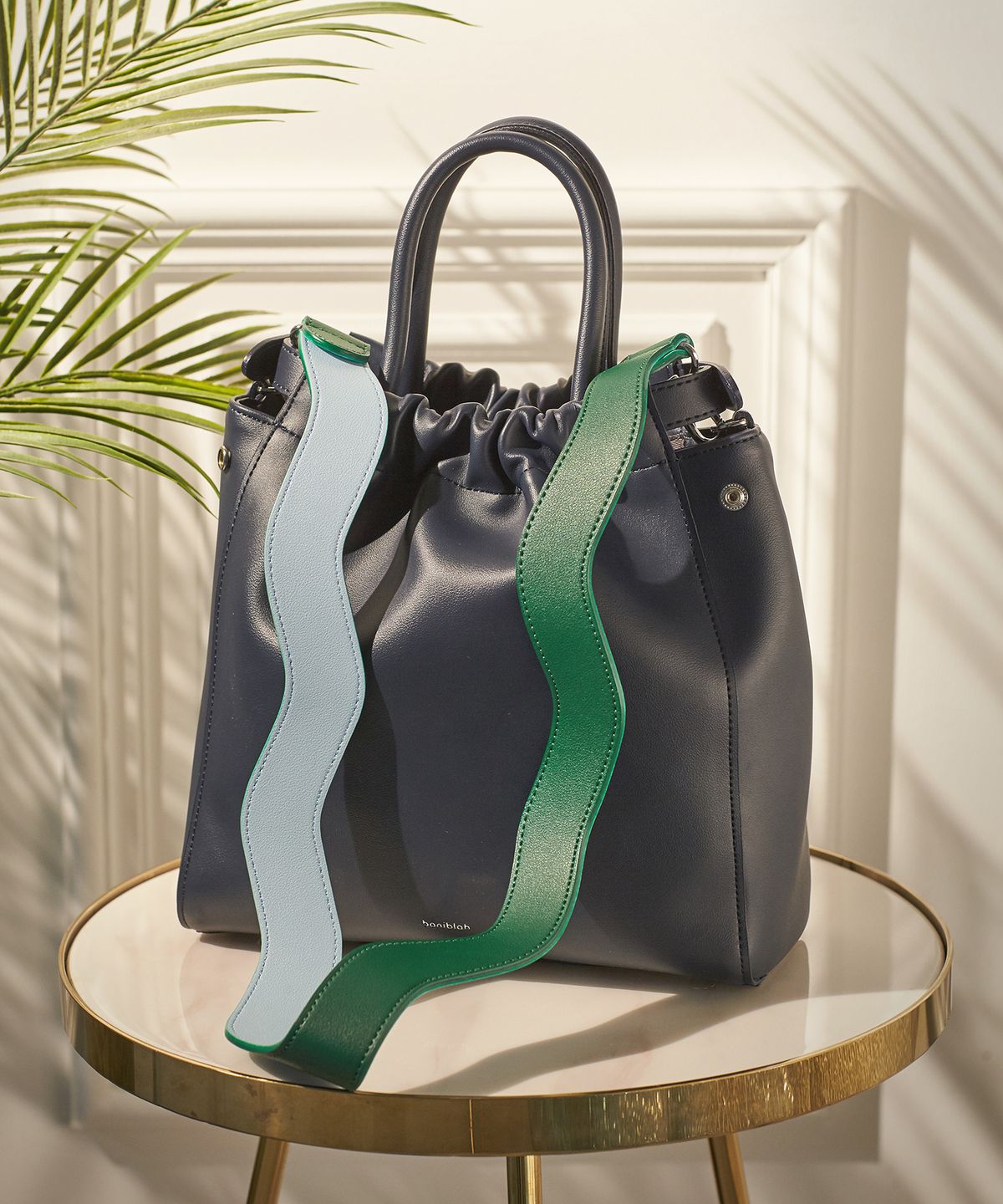 보니블라(BONIBLAH) DOUX BAG (NAVY PEONY)