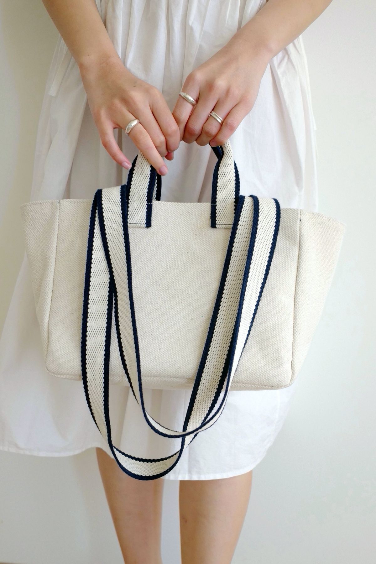 언폴드(UNFOLD) Mini Two-tone Strap Bag (ivory)
