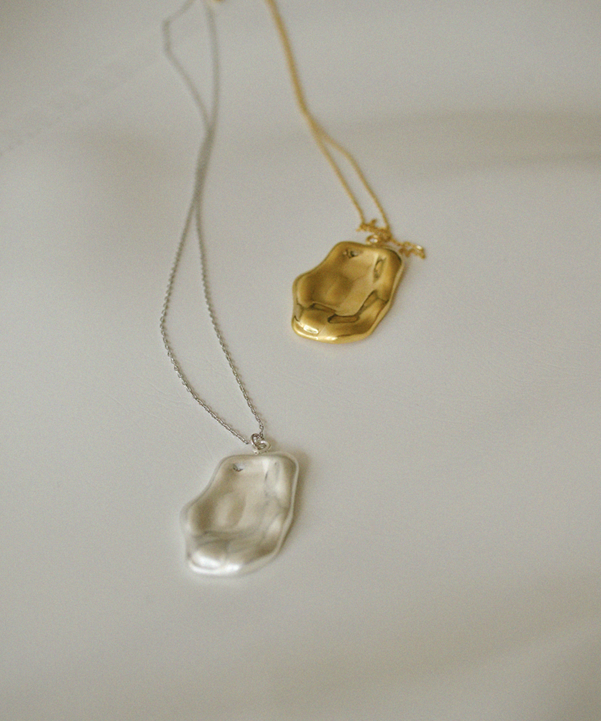 누아보(NUAVO) silver wave necklace