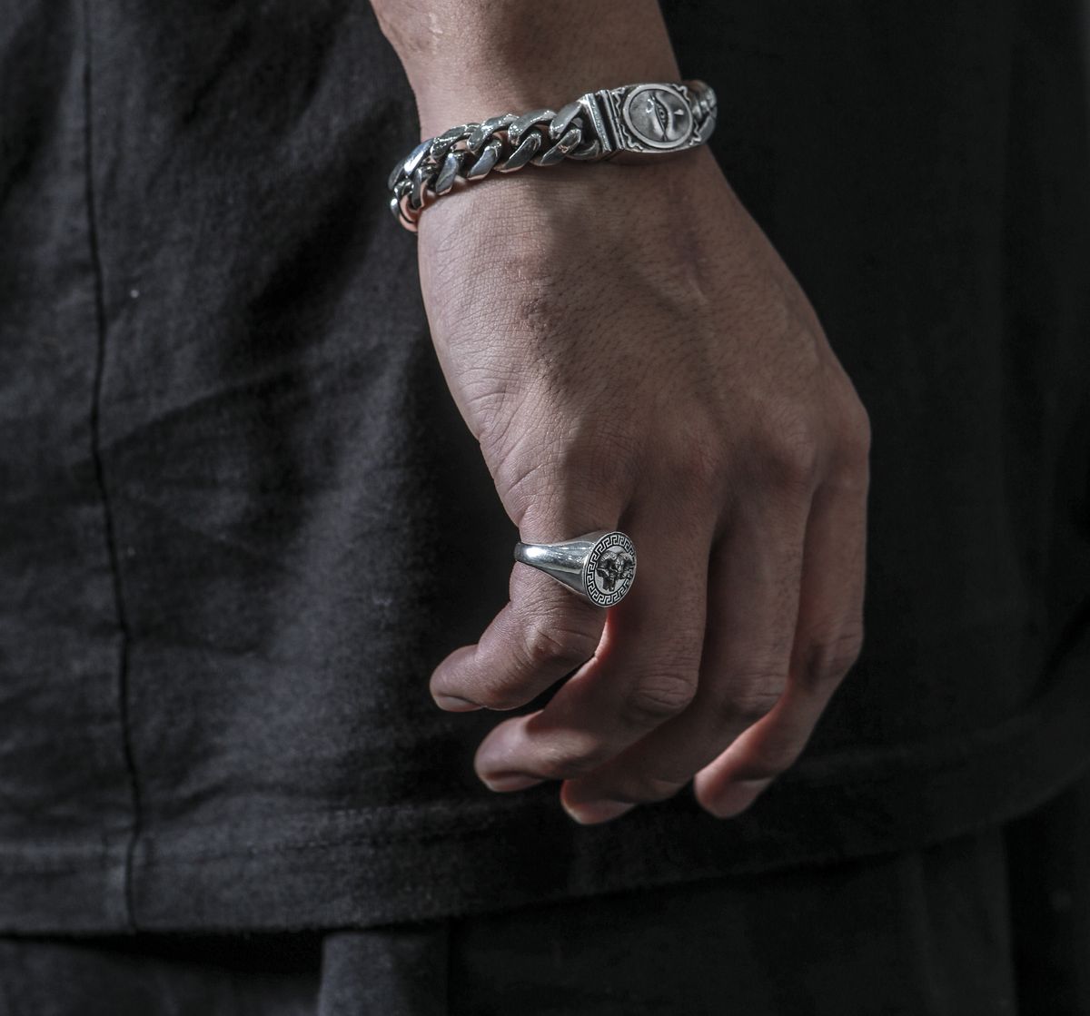 스팅925(STING925) Ram Shield Ring